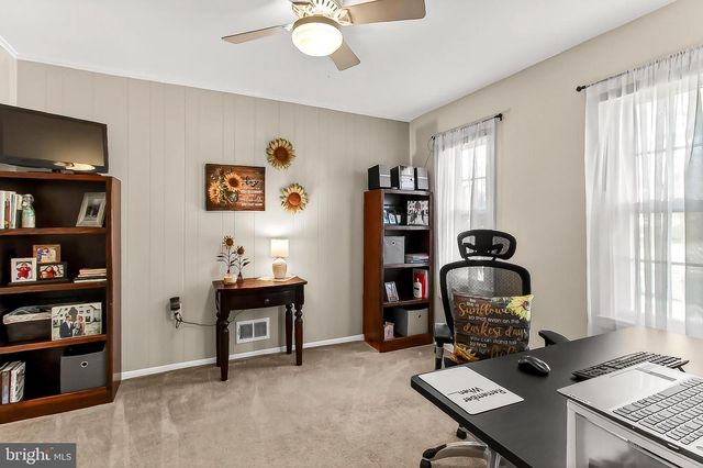 9056 BROOK FORD RD, Burke, VA 22015