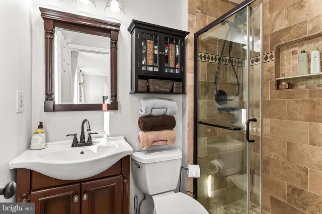 9056 BROOK FORD RD, Burke, VA 22015