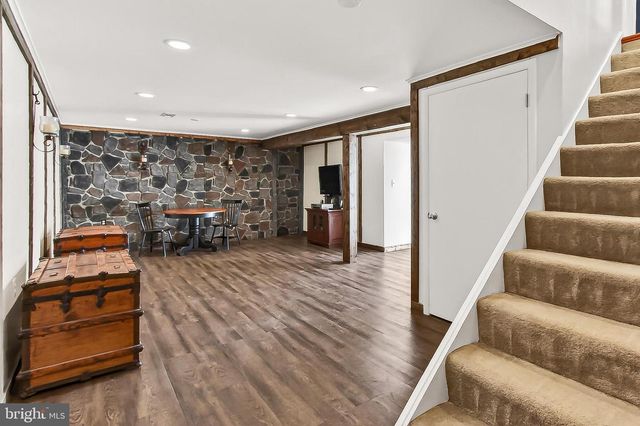 9056 BROOK FORD RD, Burke, VA 22015