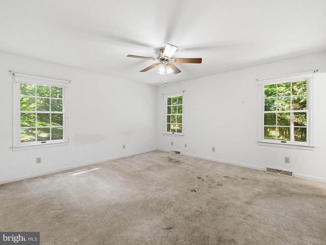 11302 CROFTON CIRCLE, Waynesboro, PA 17268