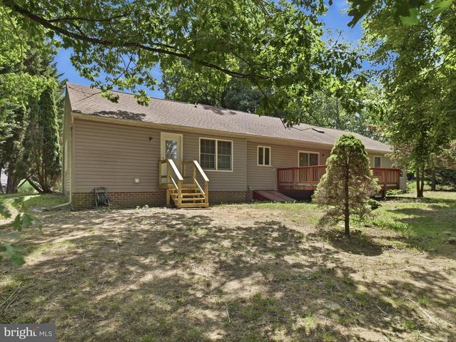 11302 CROFTON CIRCLE, Waynesboro, PA 17268