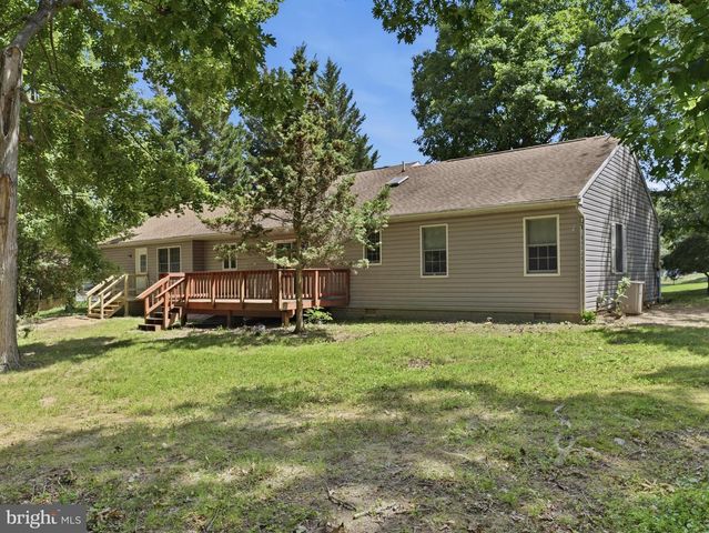 11302 CROFTON CIRCLE, Waynesboro, PA 17268