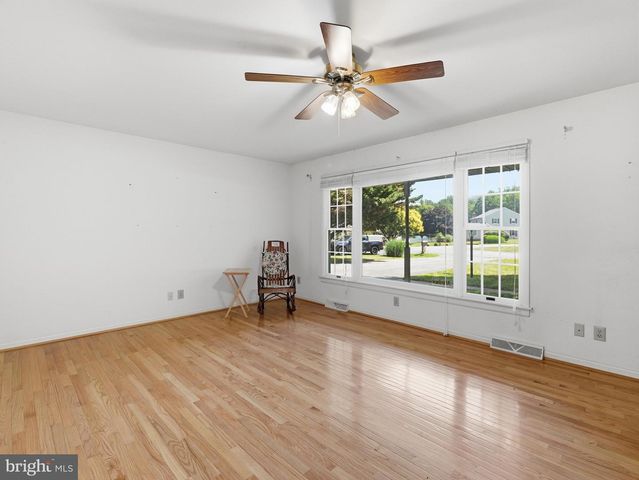 11302 CROFTON CIRCLE, Waynesboro, PA 17268