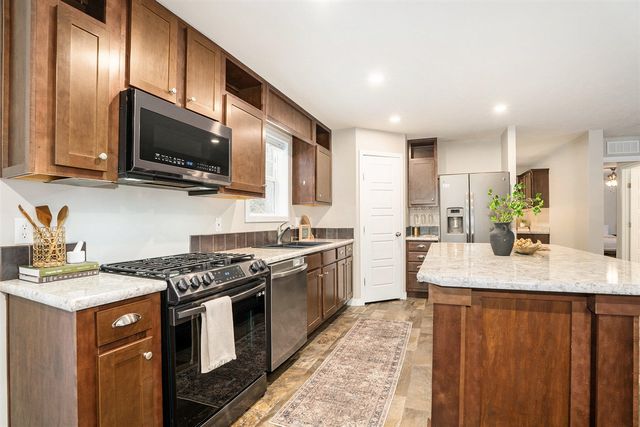 6453 18 Mile Road, Cedar Springs, MI 49319