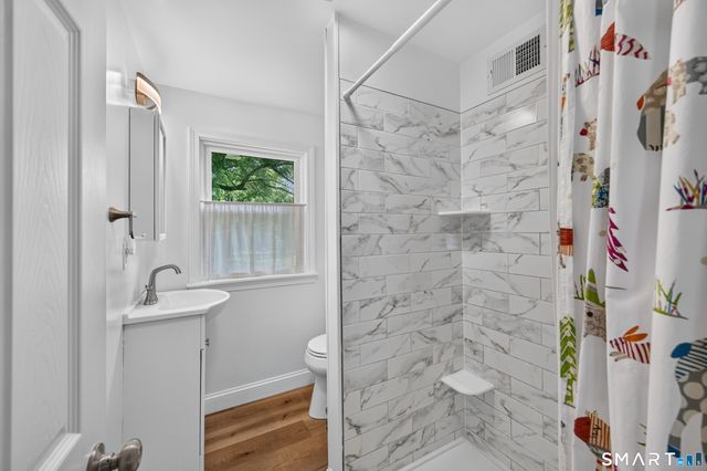 29 Miner Avenue, Waterford, CT 06385