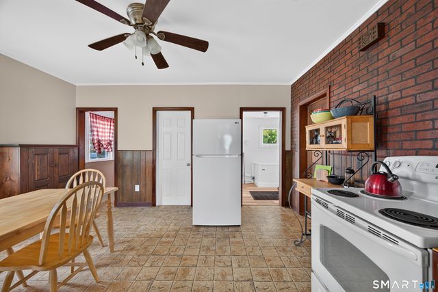 29 Miner Avenue, Waterford, CT 06385