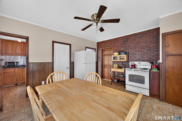 29 Miner Avenue, Waterford, CT 06385