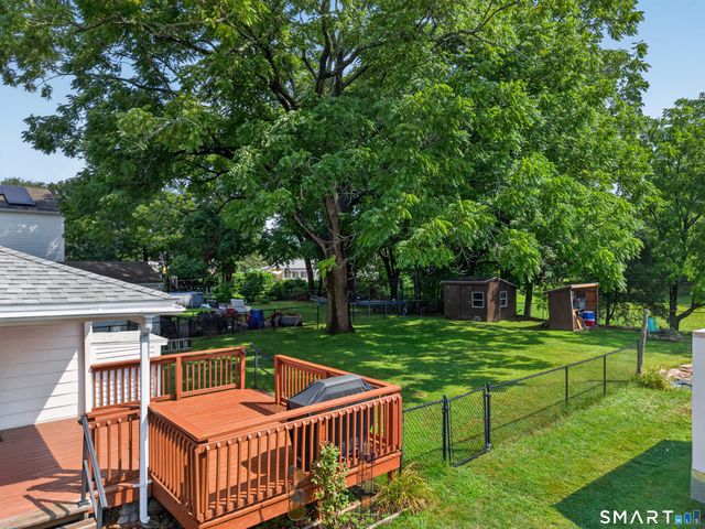 29 Miner Avenue, Waterford, CT 06385