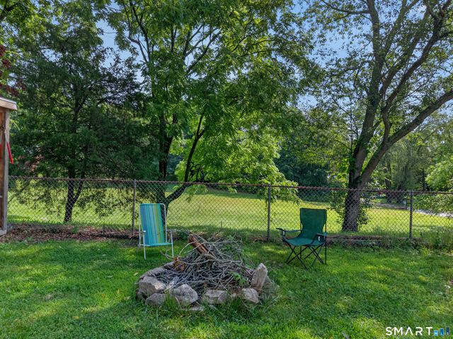 29 Miner Avenue, Waterford, CT 06385