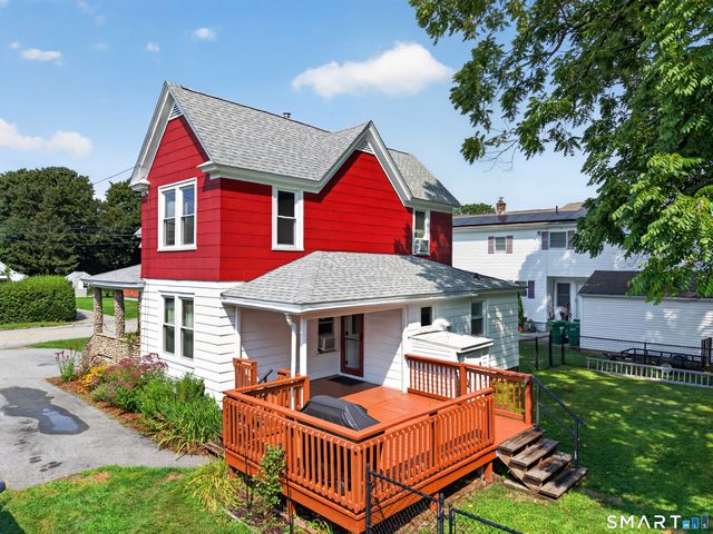 29 Miner Avenue, Waterford, CT 06385