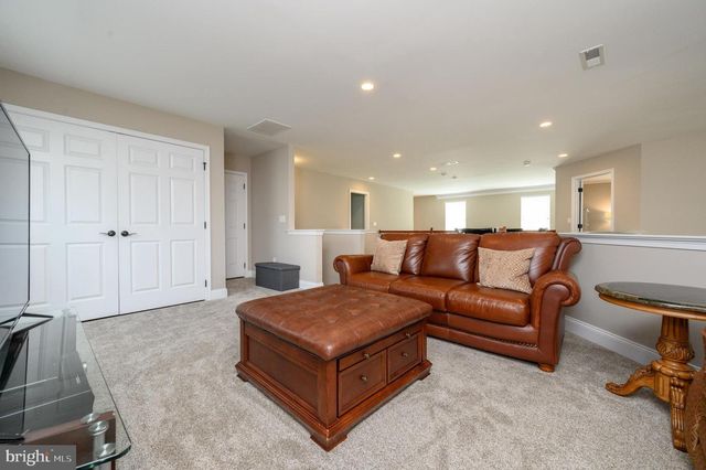 44 HARDWICK DRIVE, Kendall Park, NJ 08824