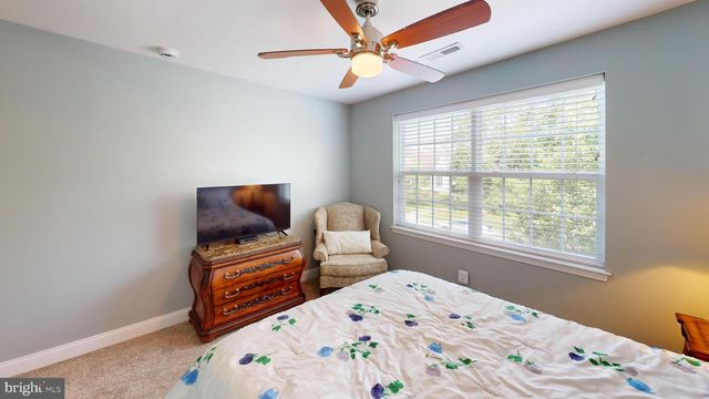 44 HARDWICK DRIVE, Kendall Park, NJ 08824