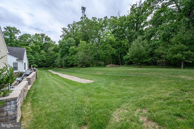 44 HARDWICK DRIVE, Kendall Park, NJ 08824