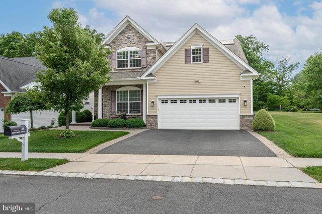 44 HARDWICK DRIVE, Kendall Park, NJ 08824