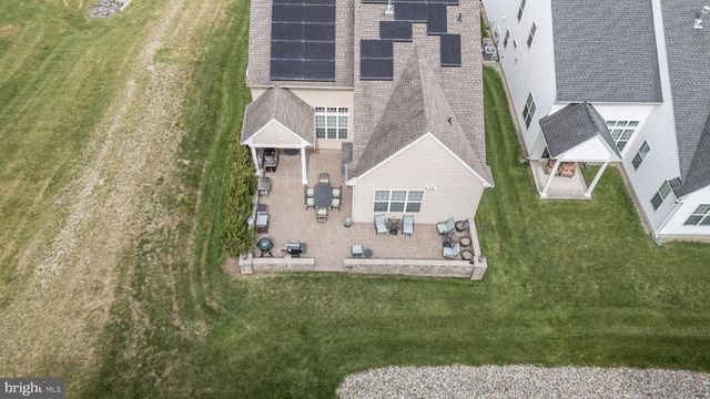 44 HARDWICK DRIVE, Kendall Park, NJ 08824