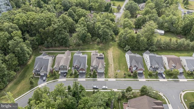 44 HARDWICK DRIVE, Kendall Park, NJ 08824
