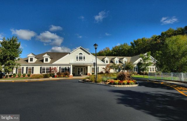 44 HARDWICK DRIVE, Kendall Park, NJ 08824