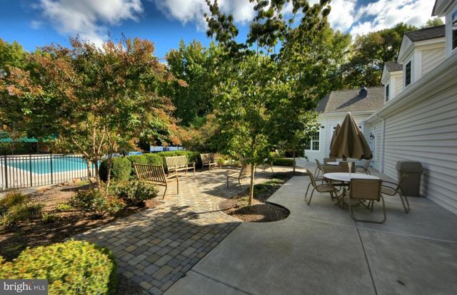 44 HARDWICK DRIVE, Kendall Park, NJ 08824