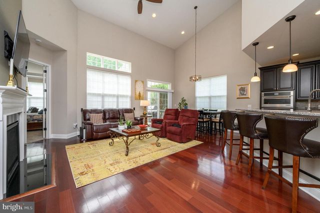 44 HARDWICK DRIVE, Kendall Park, NJ 08824