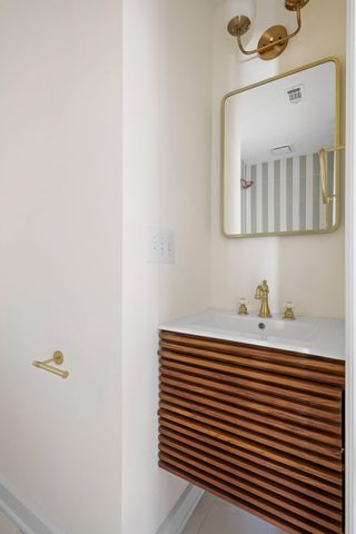 36 Isabella Street, Charleston, SC 29403