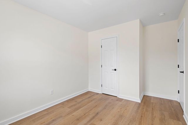 36 Isabella Street, Charleston, SC 29403