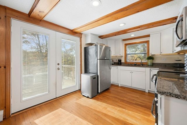 89 Lakeview Ave, Bellingham, MA 02019