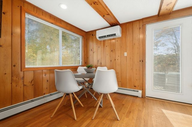 89 Lakeview Ave, Bellingham, MA 02019