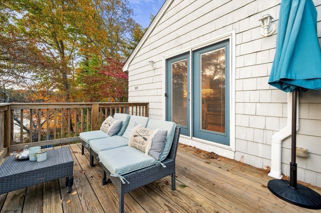 89 Lakeview Ave, Bellingham, MA 02019