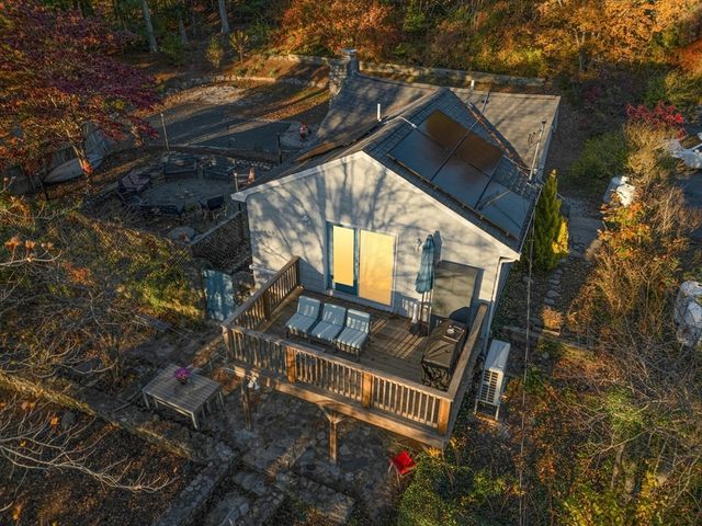 89 Lakeview Ave, Bellingham, MA 02019