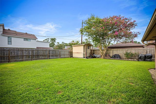 3700 September Drive, Baytown, TX 77521