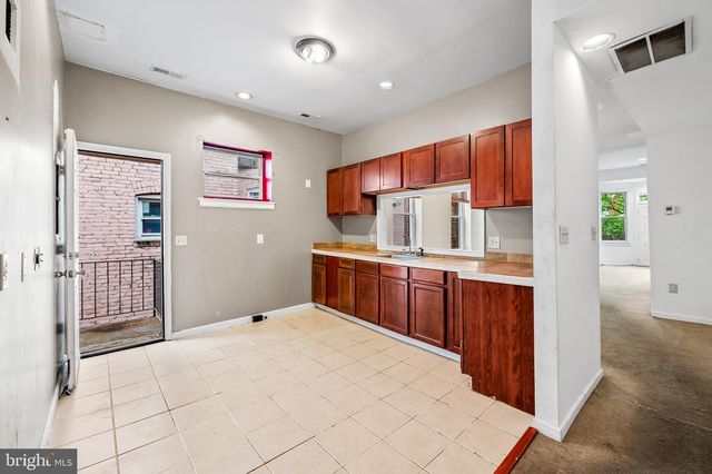 807 WHITELOCK ST, Baltimore, MD 21217