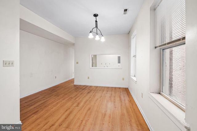 807 WHITELOCK ST, Baltimore, MD 21217