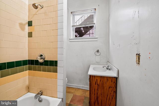 807 WHITELOCK ST, Baltimore, MD 21217