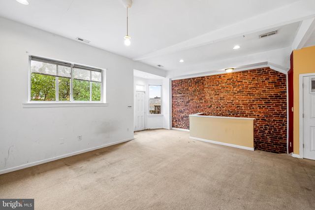 807 WHITELOCK ST, Baltimore, MD 21217