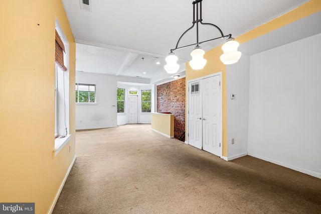 807 WHITELOCK ST, Baltimore, MD 21217