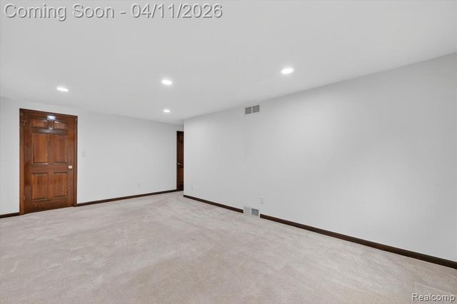 21770 Riverview Drive, Beverly Hills, MI 48025