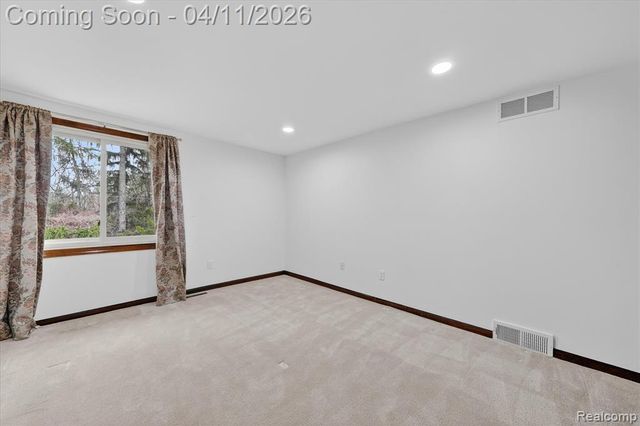 21770 Riverview Drive, Beverly Hills, MI 48025