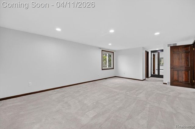 21770 Riverview Drive, Beverly Hills, MI 48025