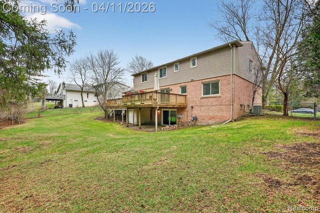 21770 Riverview Drive, Beverly Hills, MI 48025