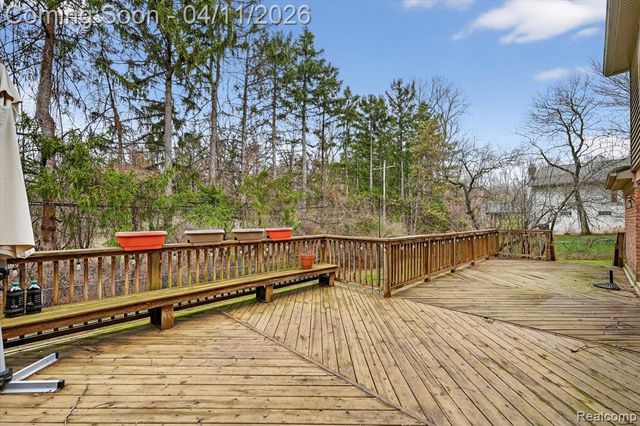 21770 Riverview Drive, Beverly Hills, MI 48025