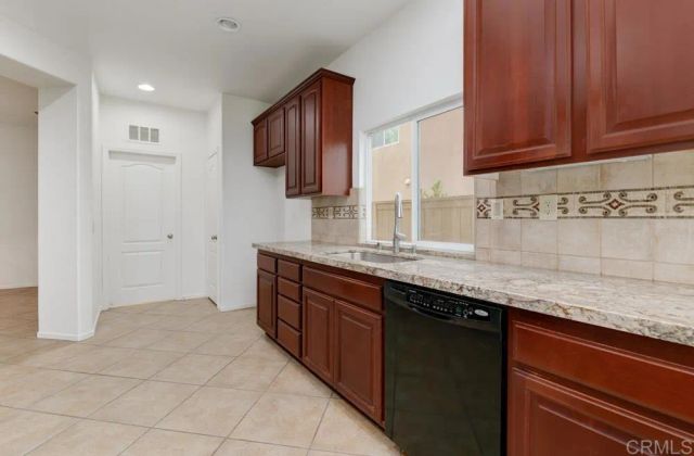 870 Avenida Abeja, San Marcos, CA 92069