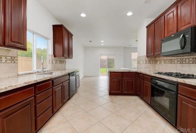 870 Avenida Abeja, San Marcos, CA 92069