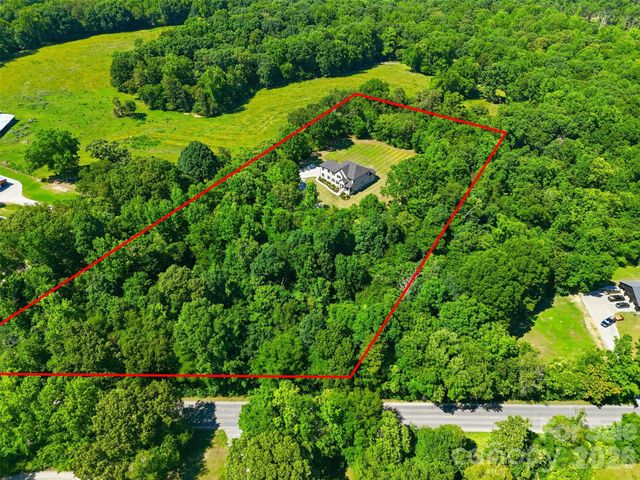 13592 Hwy 55 None W, York, SC 29745