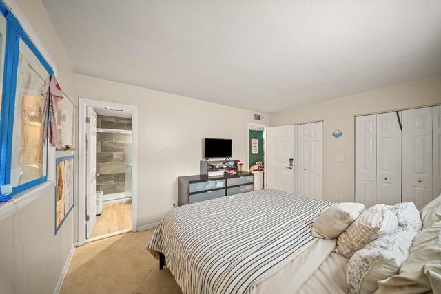 4528 SW 54th Street 302-B, Dania Beach, FL 33314