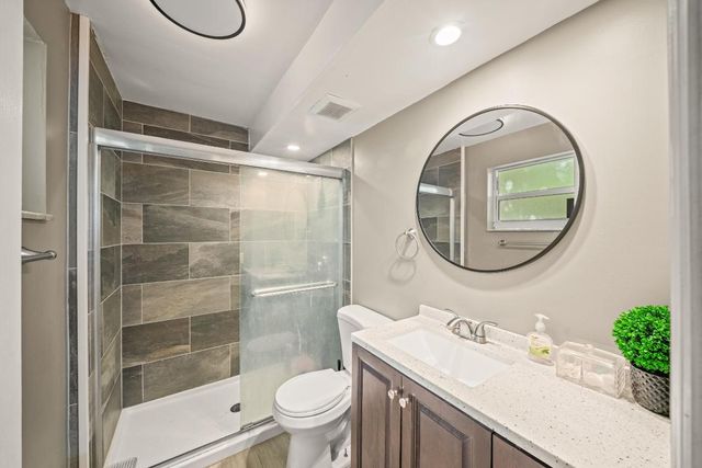 4528 SW 54th Street 302-B, Dania Beach, FL 33314