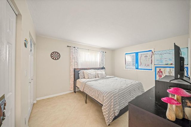 4528 SW 54th Street 302-B, Dania Beach, FL 33314