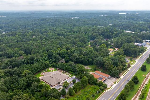 6127 Roosevelt Highway, Union City, GA 30291