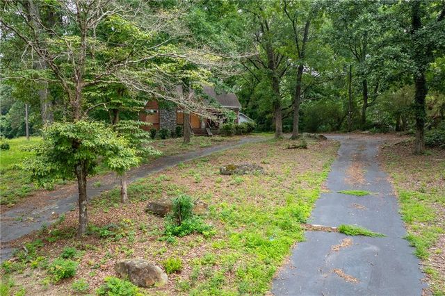 6127 Roosevelt Highway, Union City, GA 30291