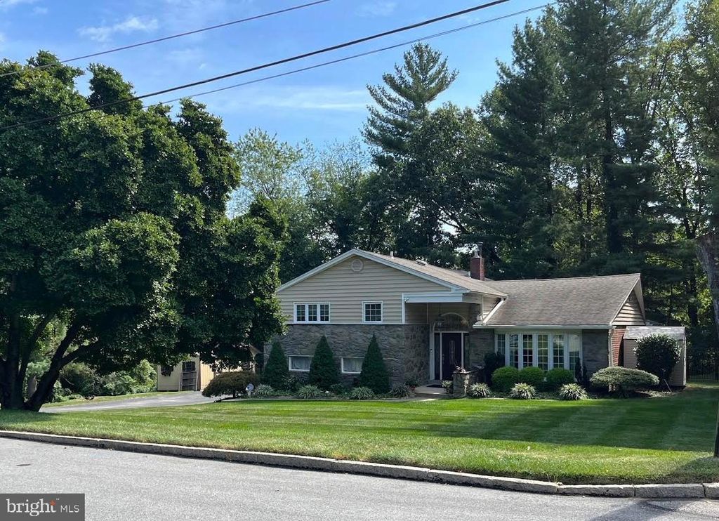 558 SPRAGUE RD #, PENN VALLEY, PA 19072 — exterior