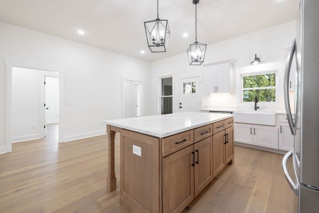 2953 Summertown Hwy, Summertown, TN 38483